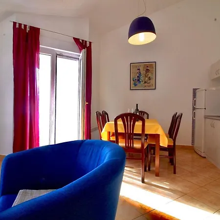 Apartman Maja Pjescana Pjescana Uvala Exterior photo